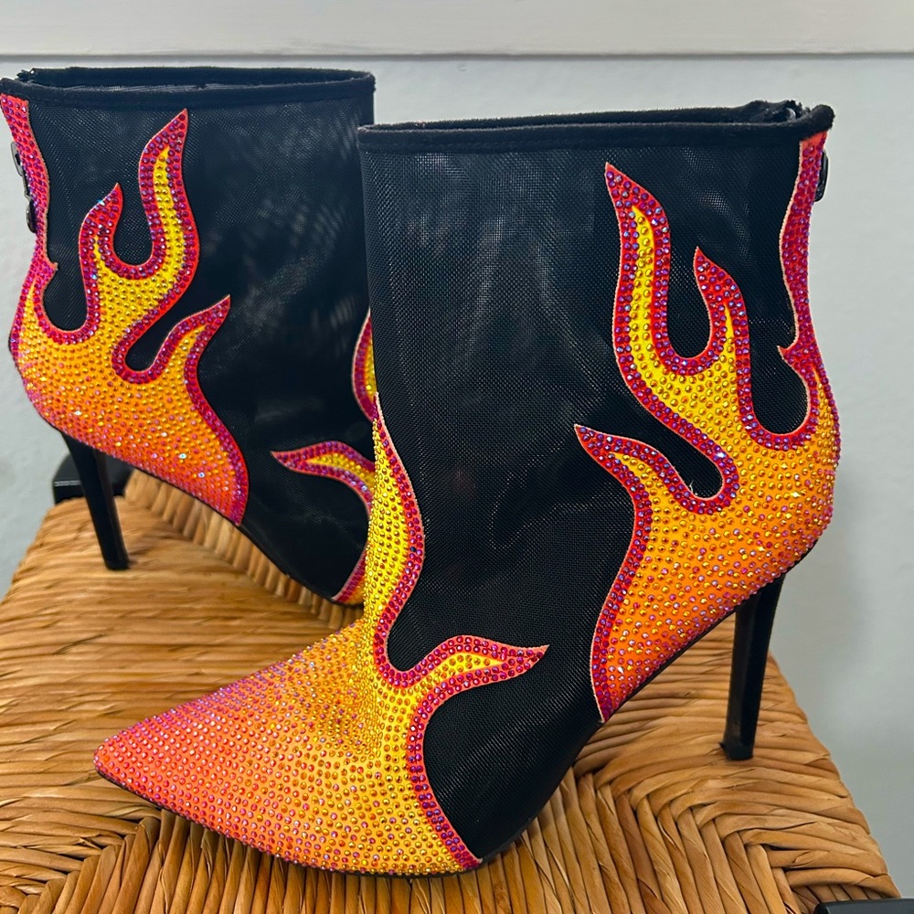 🔥 Sexy heeled boots
